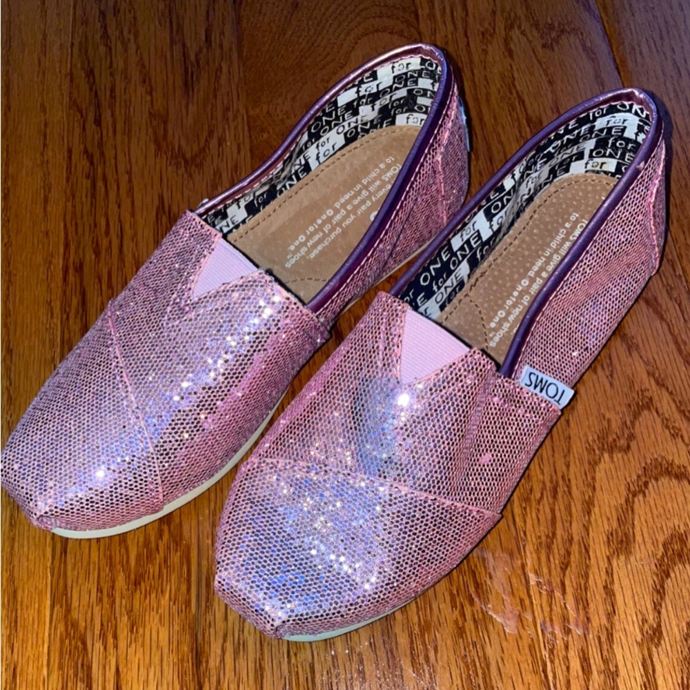 Size 9 pink glittery/sparkly women’s Toms